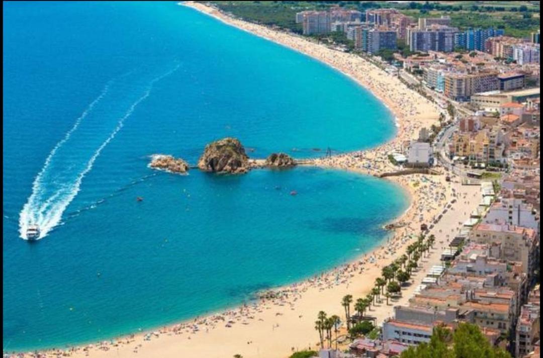 Seahomes Vacations, La Casa Blue Mediterranean Lifestyle ブラナス エクステリア 写真