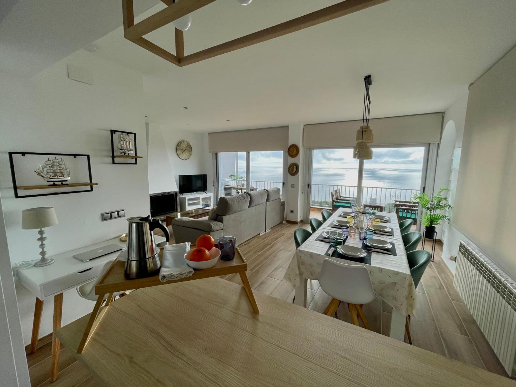 Seahomes Vacations, La Casa Blue Mediterranean Lifestyle ブラナス エクステリア 写真