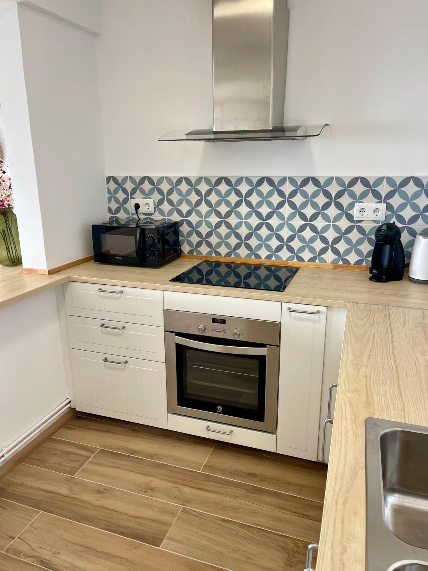 Seahomes Vacations, La Casa Blue Mediterranean Lifestyle ブラナス エクステリア 写真