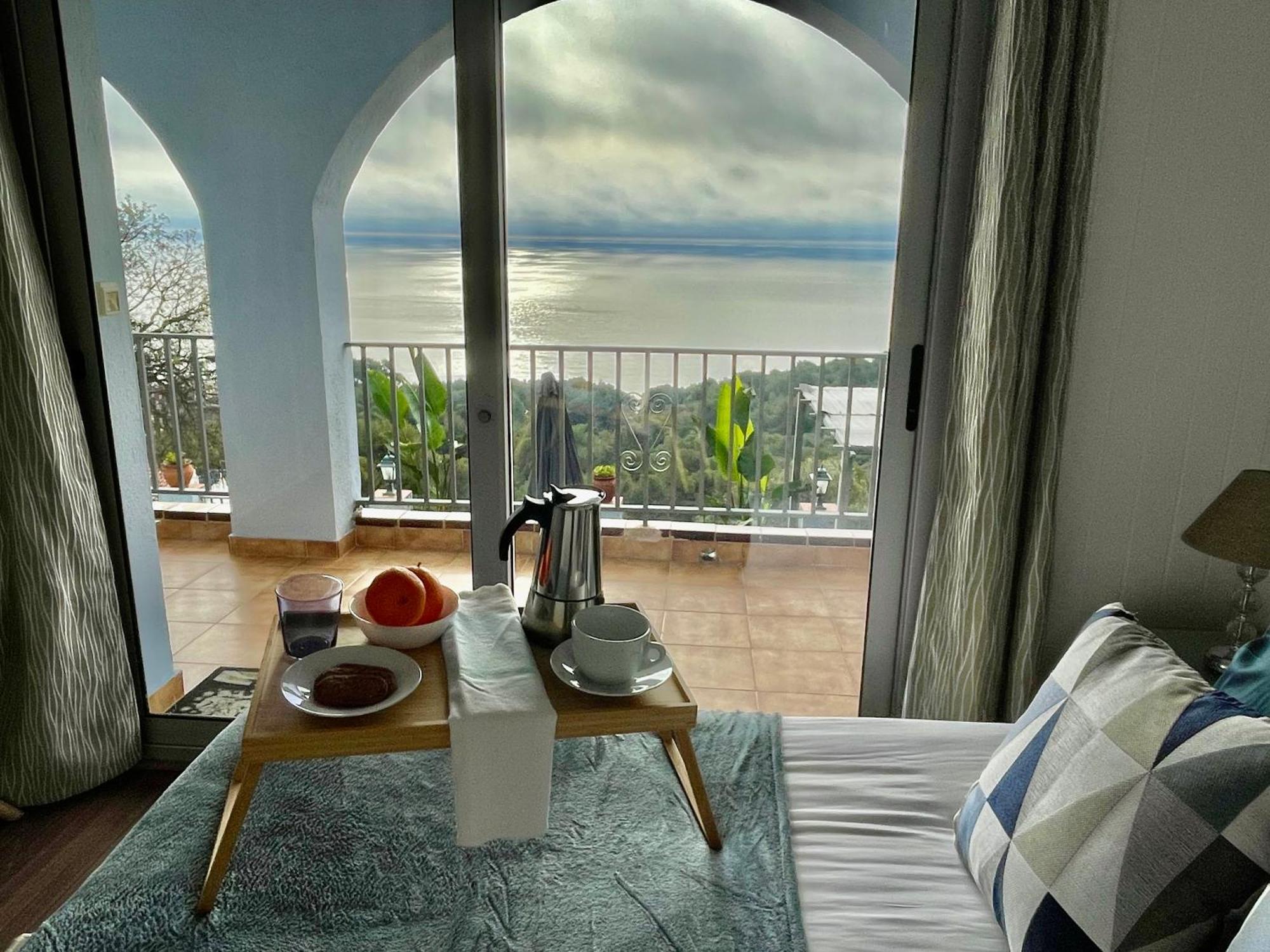 Seahomes Vacations, La Casa Blue Mediterranean Lifestyle ブラナス エクステリア 写真