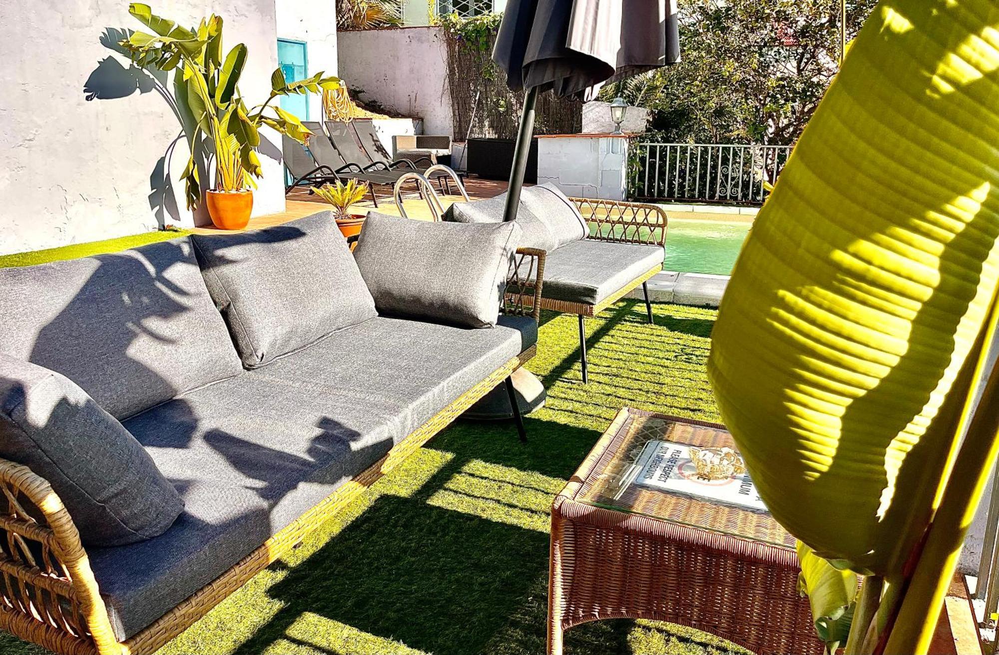 Seahomes Vacations, La Casa Blue Mediterranean Lifestyle ブラナス エクステリア 写真